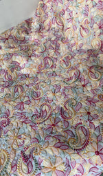 close view of the fine jaaldar chikankari with haath ki jaali