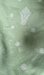 thread detail on the kurta piece
