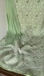 The dupatta, corner and border