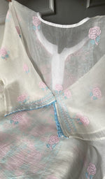 Work across the body of the kurta piece