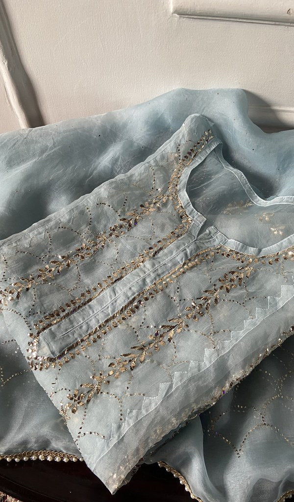 folded stack, kurta with the dupatta