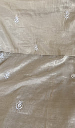 Dupatta border detail