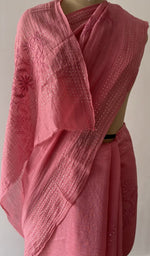 Close on the body of the saree