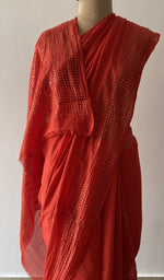 Border along the edge, fine chikankari on border pallu and allover