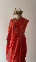 Fine chikankari on border pallu and allover across the pallu
