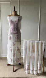 off white pure mul chanderi chikankari set on the mannequin with the dupatta