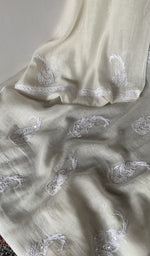 The dupatta, corner and border