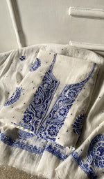 The folded set, kurta on top
