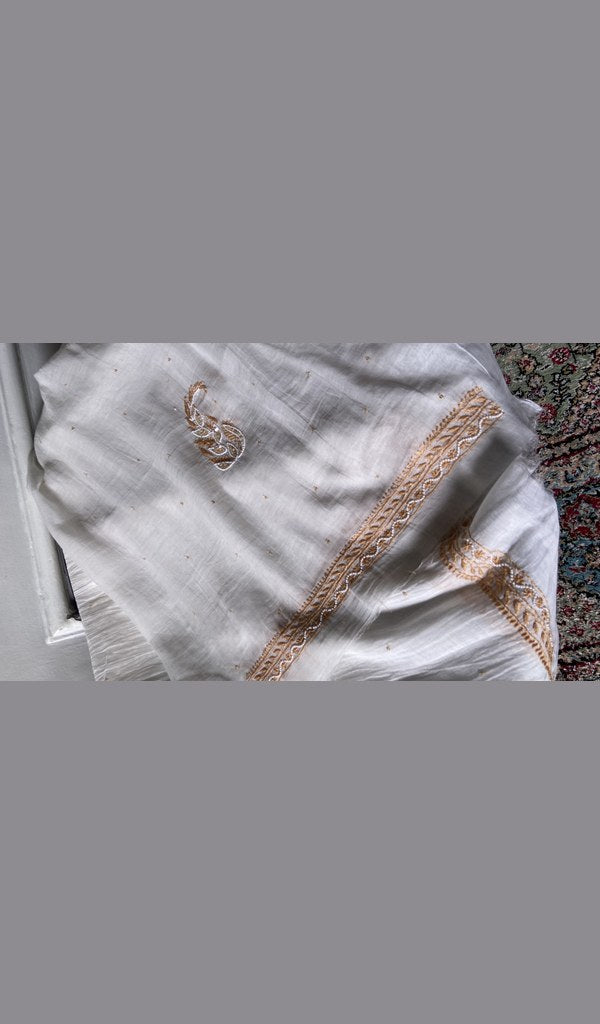 border and hem work on white pure mul chanderi