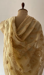 The saree end and its finish