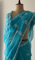 The drape seen from the front