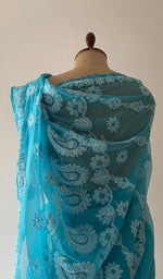 Close on the body of the saree