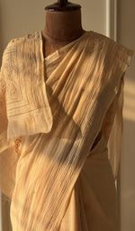 Saree on the mannequin, upper half
