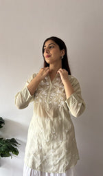 Side view on the model