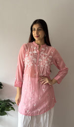 Sleeve and hem detail
