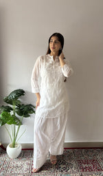 Pure Mul Chanderi texture in close up