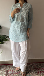 Sleeve and hem detail
