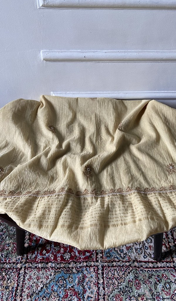Kurta piece and dupatta laid out