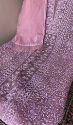 Mauve pink organza silk kurta, close view of the embroidery
