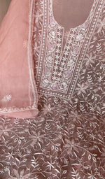 Close view of the dusty pink kurta fabric