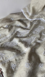 Pearl edged dupatta on the white pure mul chanderi set