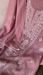 Gala and neckline, fine chikankari with haath ki jaali on panel