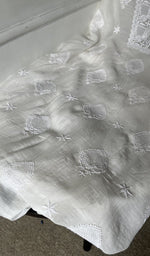 Gala and front placket, fine do taar and teen taar chikankari with haath ki jaali