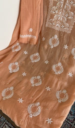 Kurta laid flat with the dupatta, do taar and teen taar chikankari with haath ki jaali