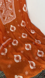 Close look at the neckline and yoke
