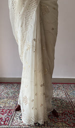 The drape seen from the front