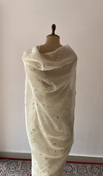 The drape from the back