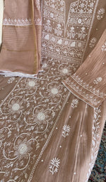 Close look at the neckline and yoke
