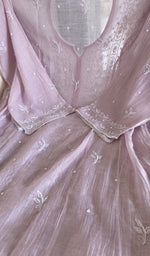 The dupatta spread out, lilac mul chanderi