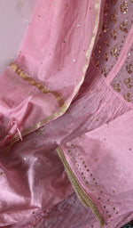 Pink pure mul chanderi dupatta with scattered motifs