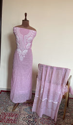 Lilac mul chanderi set on the mannequin with its dupatta