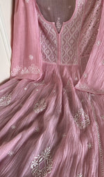 Stitch detail on the baby pink mul chanderi kurta