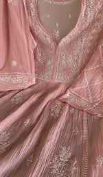 Stitch detail on the baby pink mul chanderi kurta