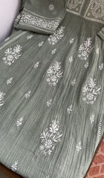 Grey mul chanderi kurta, close view of the embroidery