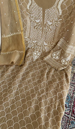 Close look at the neckline and yoke