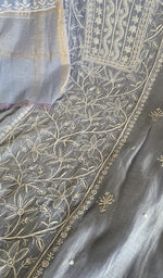 Daman and hem of the kurta