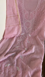 Dupatta laid over the kurta, pure mul chanderi