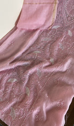 Dupatta border detail