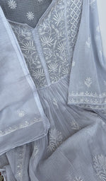 Close look at the neckline and yoke