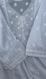 Sleeve and border detail