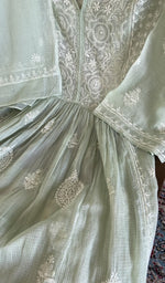 Close look at the neckline and yoke