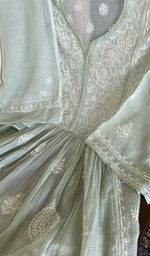 Sleeve and border detail