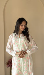 Chikankari work up close