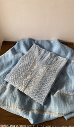 Gala and neckline of the blue kurta