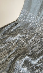 Dupatta laid over the kurta, pure mul chanderi