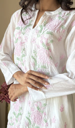 White mul chanderi, up close
